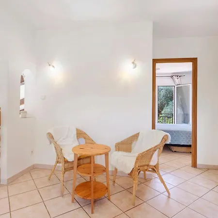 Chez Dominique